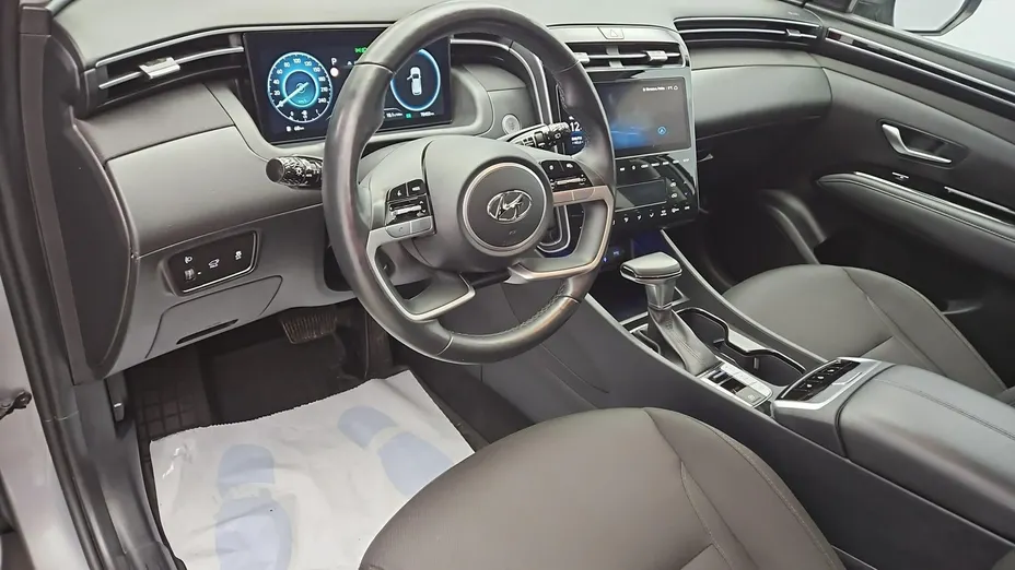 HYUNDAI Tucson -