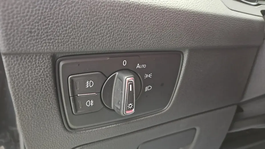 VOLKSWAGEN Passat -