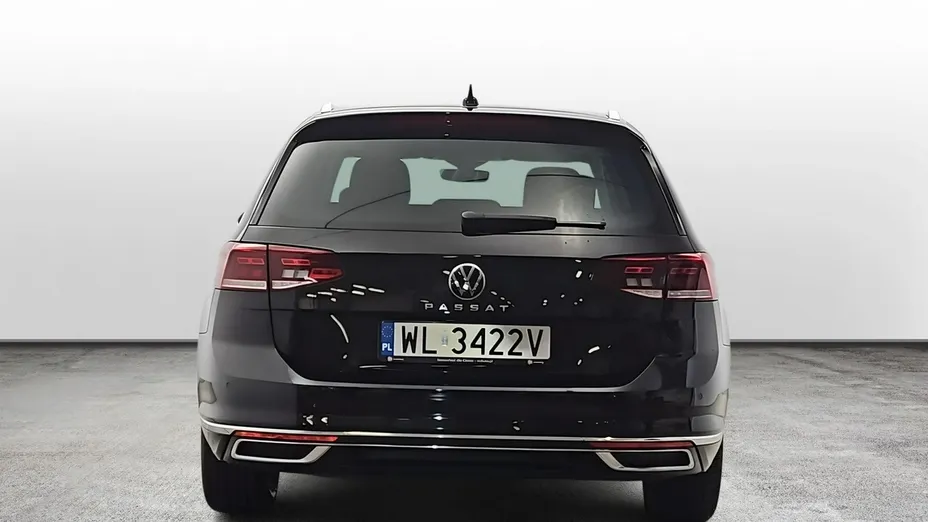 VOLKSWAGEN Passat -