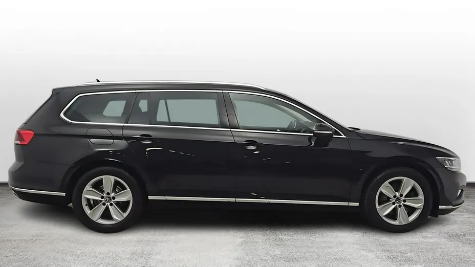 VOLKSWAGEN Passat -
