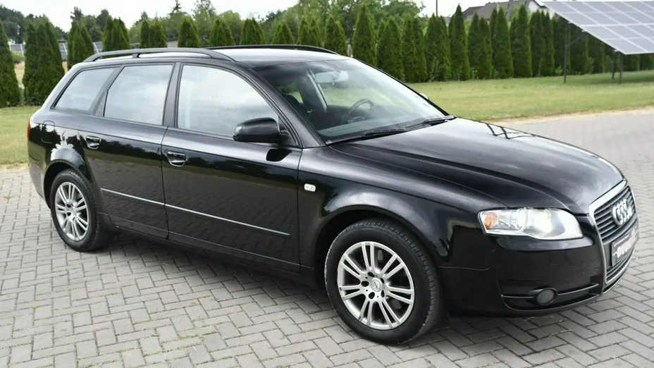 AUDI A4 -