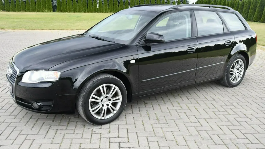 AUDI A4 -