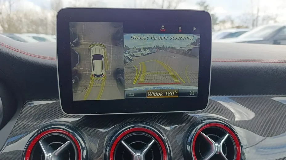 MERCEDES-BENZ GLA -