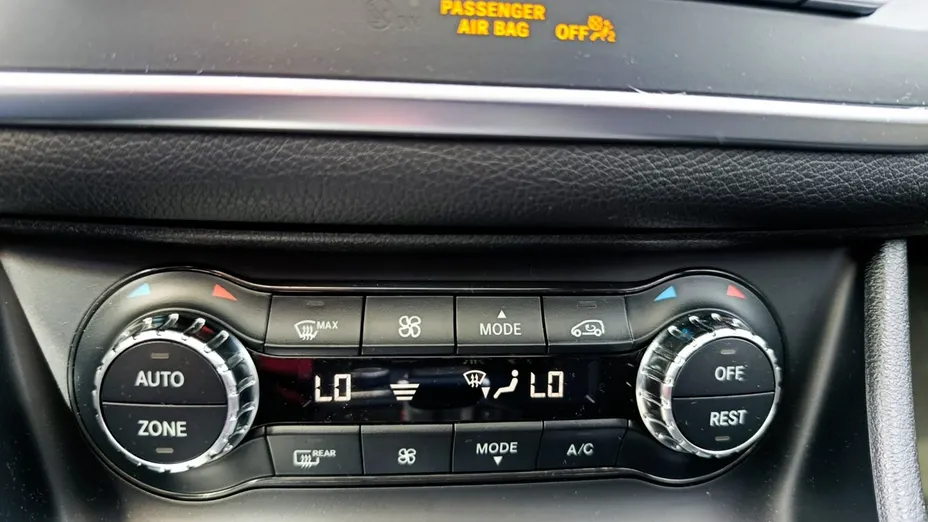 MERCEDES-BENZ GLA -