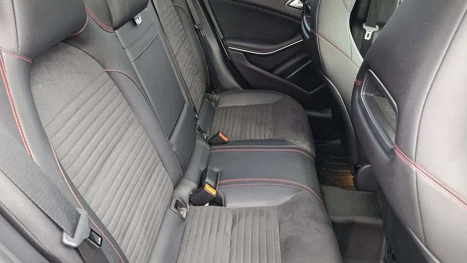 MERCEDES-BENZ GLA -