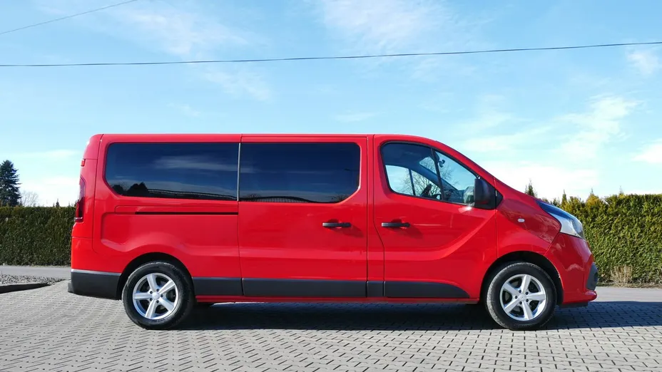 RENAULT Trafic -
