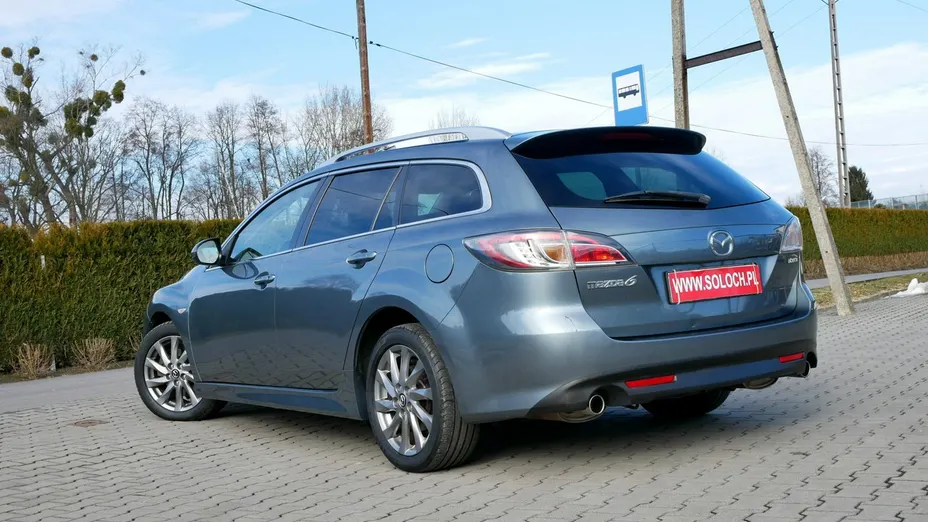 MAZDA 6 -