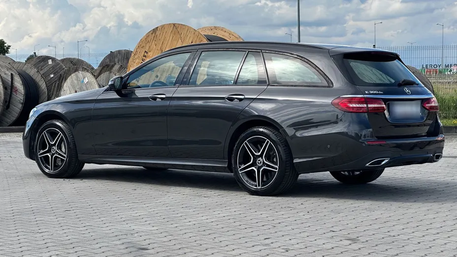 MERCEDES-BENZ E Klasa -