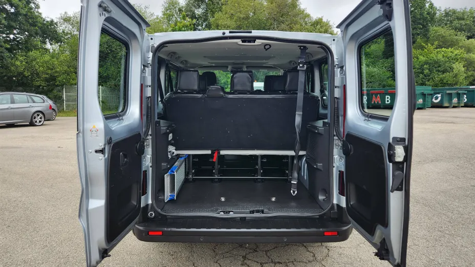 RENAULT Trafic -