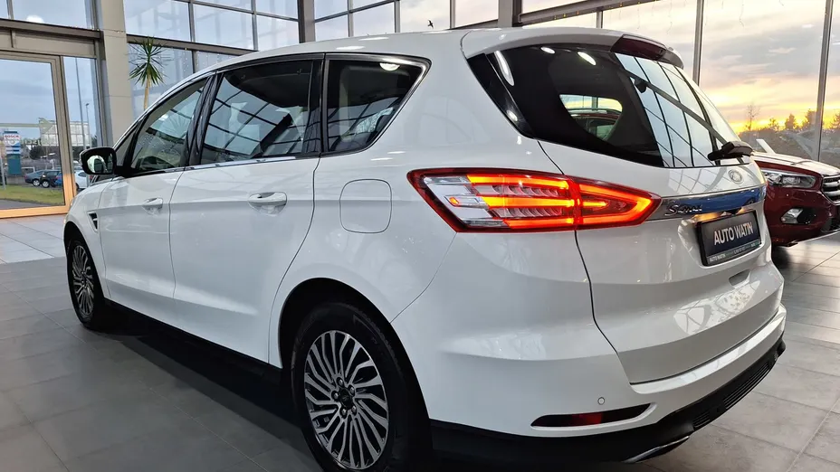 FORD S-MAX S-MAX 2.0 EcoBlue Titanium aut