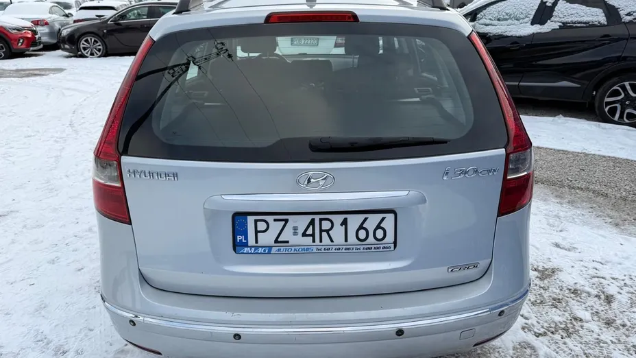 HYUNDAI i30 -