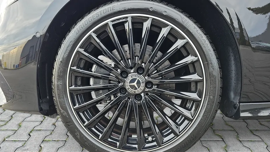 MERCEDES-BENZ A Klasa A 250 e PHEV AMG Line 8G-DCT