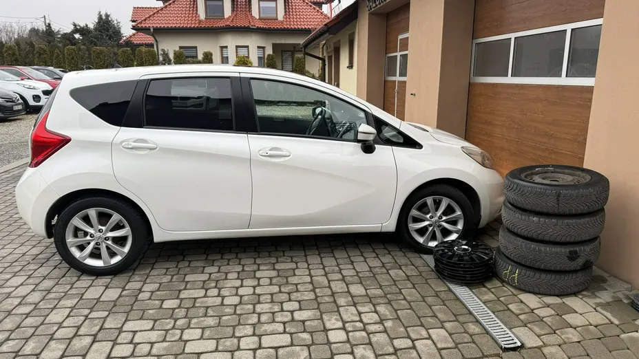 NISSAN Note -