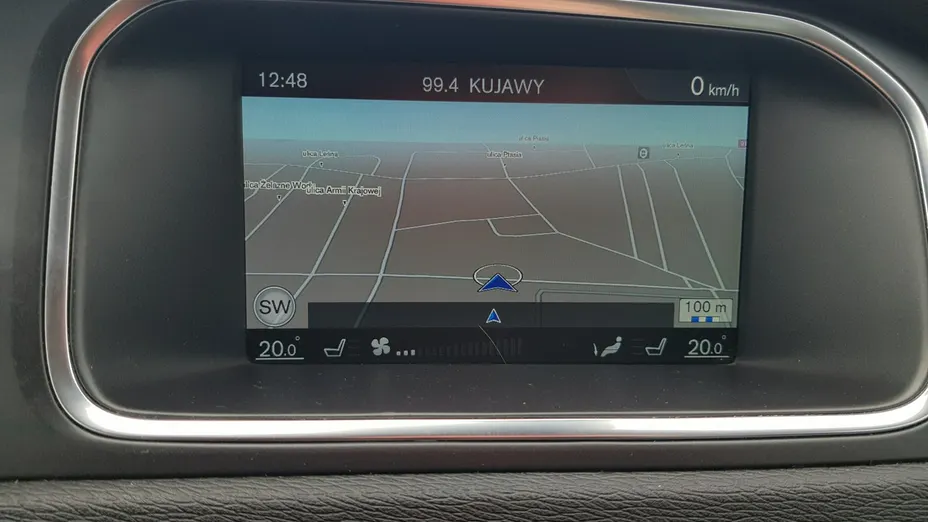 VOLVO V40 -