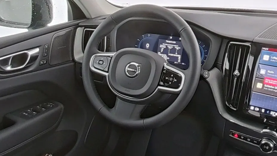 VOLVO XC60 -