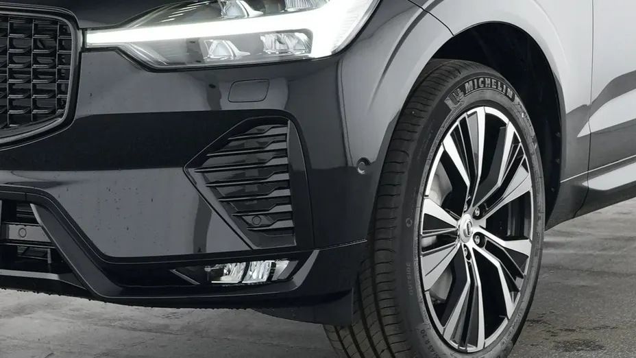 VOLVO XC60 -