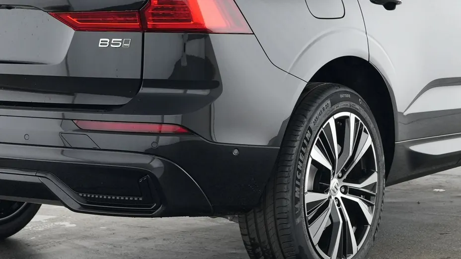 VOLVO XC60 -