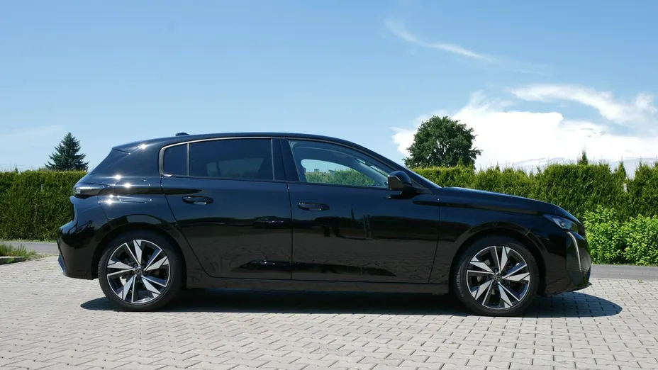 PEUGEOT 308 -
