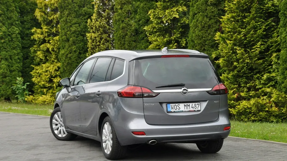 OPEL Zafira -