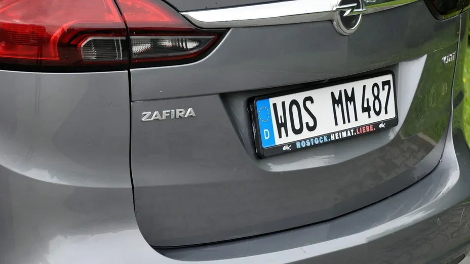 OPEL Zafira -