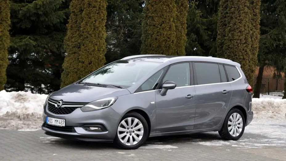 OPEL Zafira -