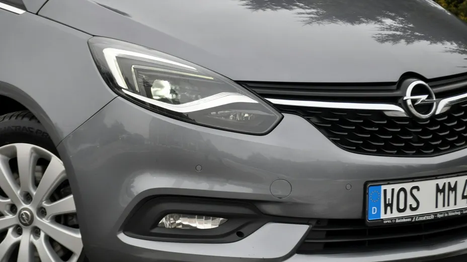 OPEL Zafira -