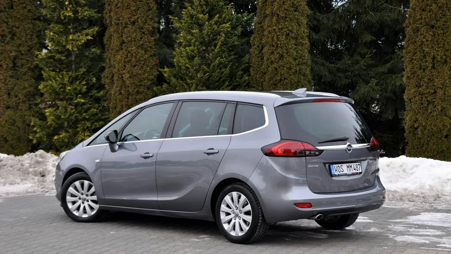 OPEL Zafira -