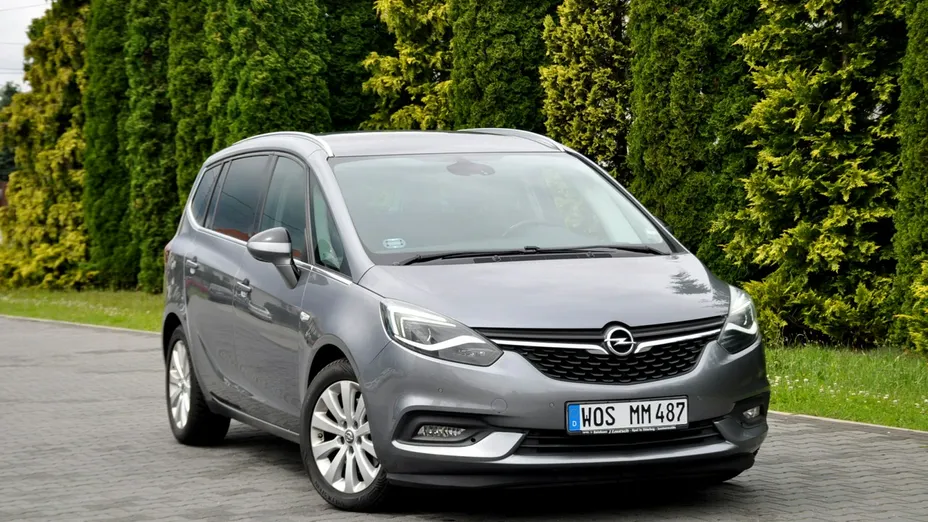 OPEL Zafira -