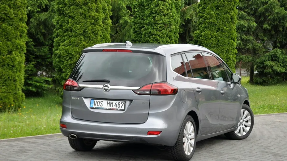 OPEL Zafira -