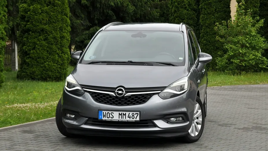 OPEL Zafira -