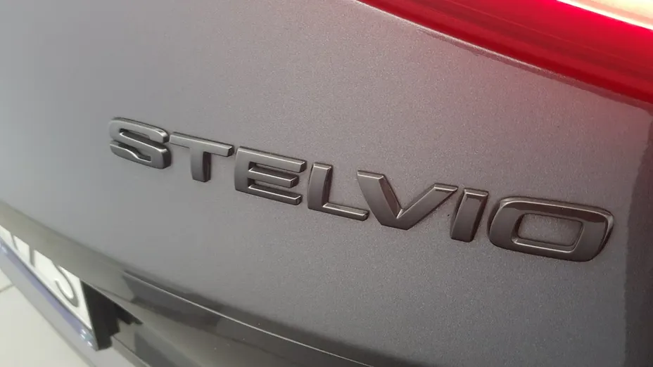 ALFA ROMEO Stelvio -