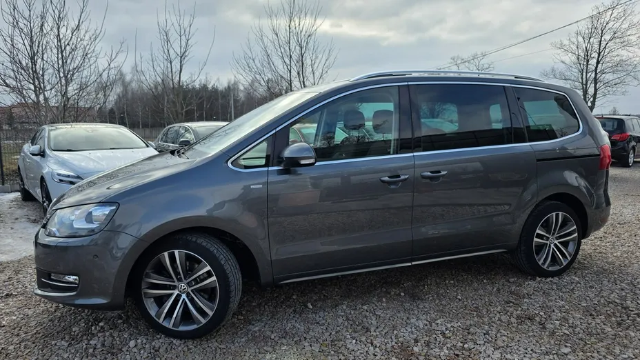 VOLKSWAGEN Sharan -