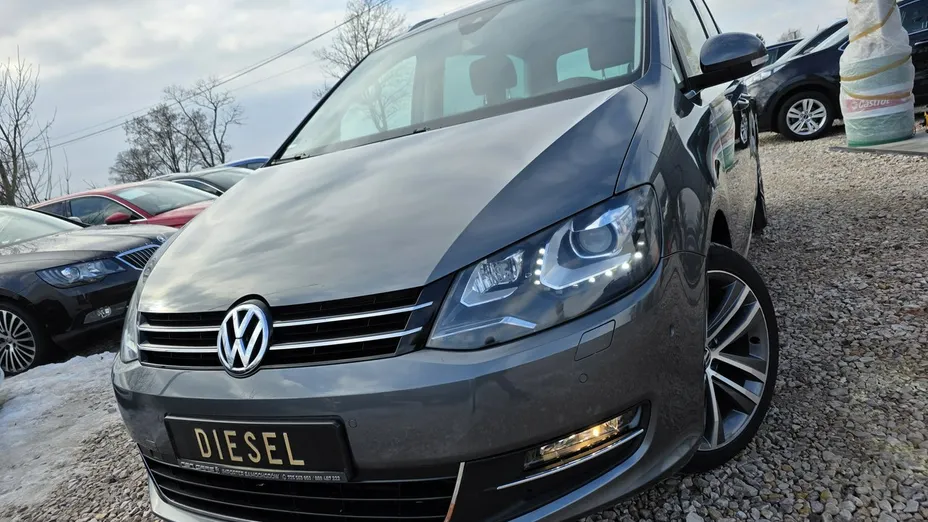 VOLKSWAGEN Sharan -