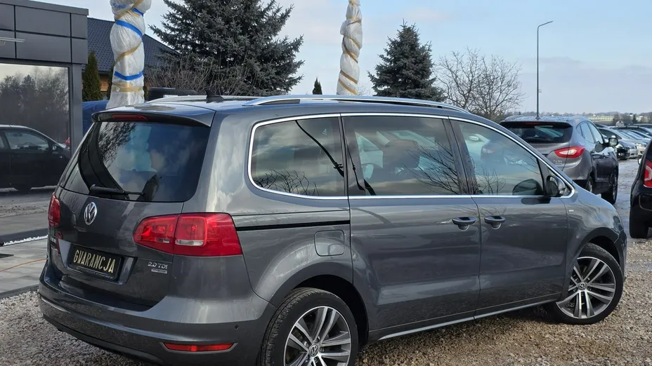 VOLKSWAGEN Sharan -