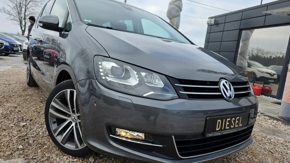 VOLKSWAGEN Sharan -