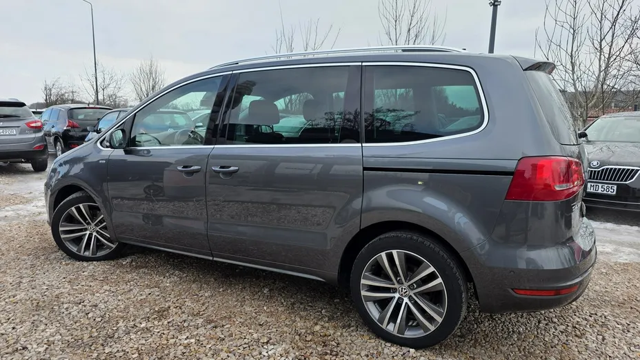 VOLKSWAGEN Sharan -
