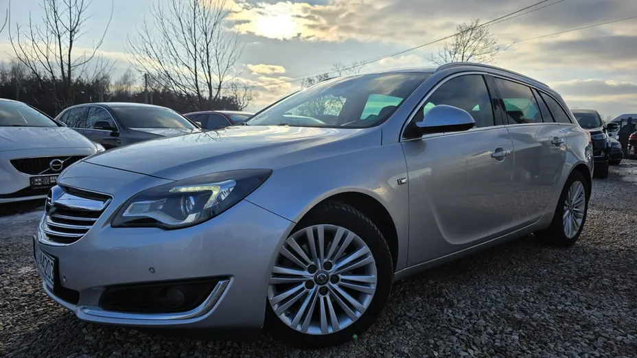 OPEL Insignia -