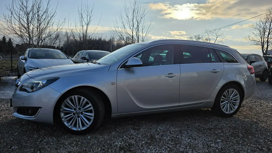 OPEL Insignia -