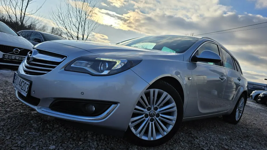 OPEL Insignia -