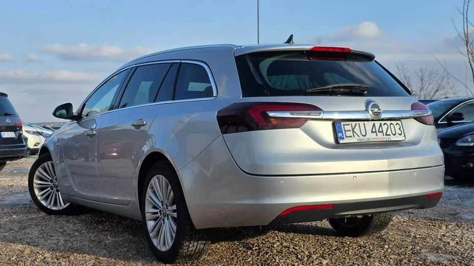 OPEL Insignia -