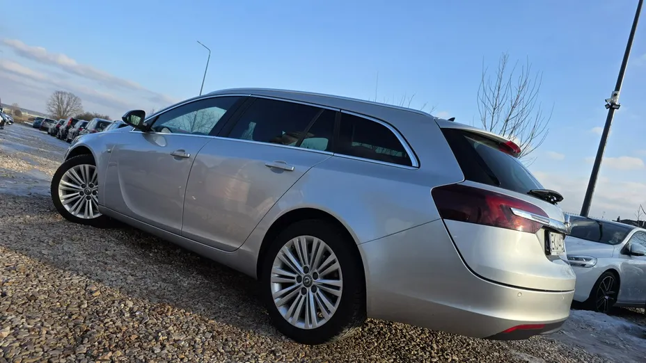 OPEL Insignia -