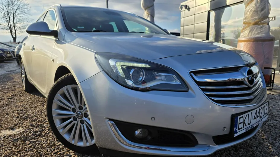 OPEL Insignia -