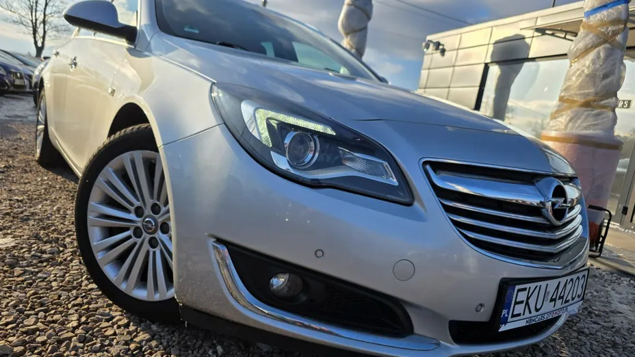 OPEL Insignia -