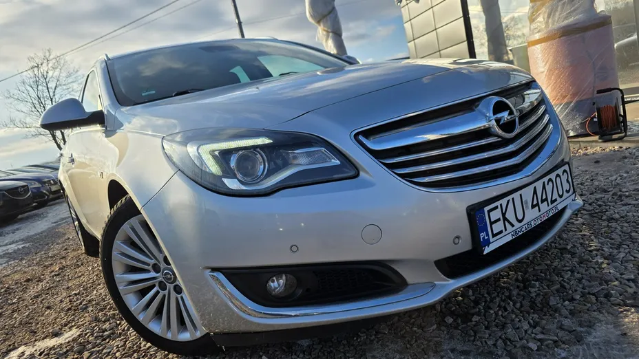 OPEL Insignia -