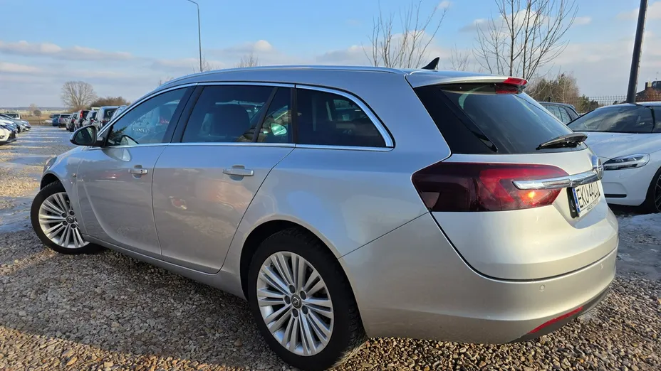 OPEL Insignia -