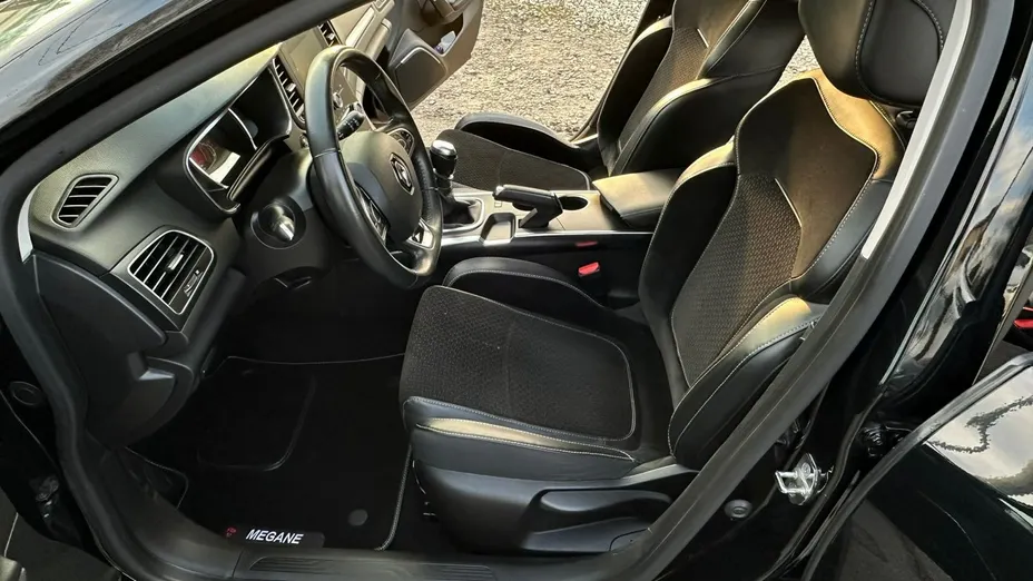 RENAULT Megane -