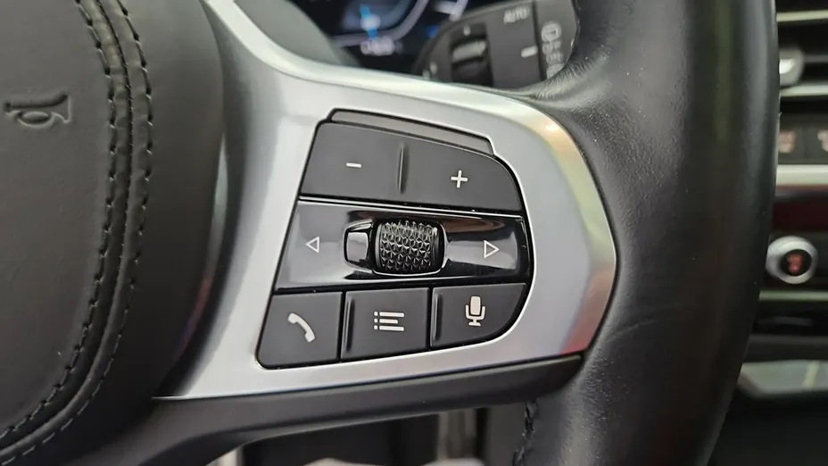 BMW iX3 -