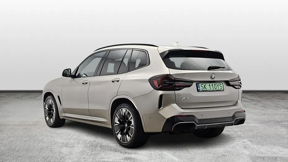 BMW iX3 -