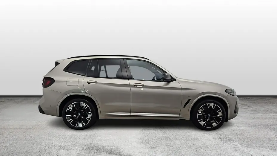 BMW iX3 -