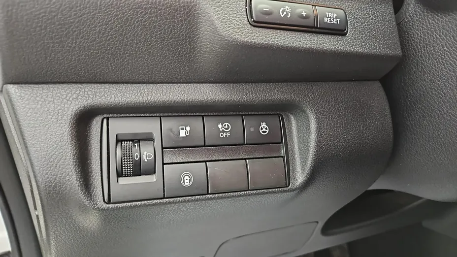 NISSAN Leaf -